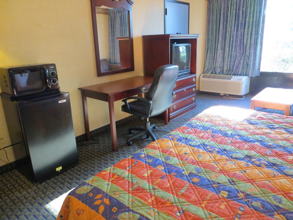 Eurotel Inn Maitland Room photo